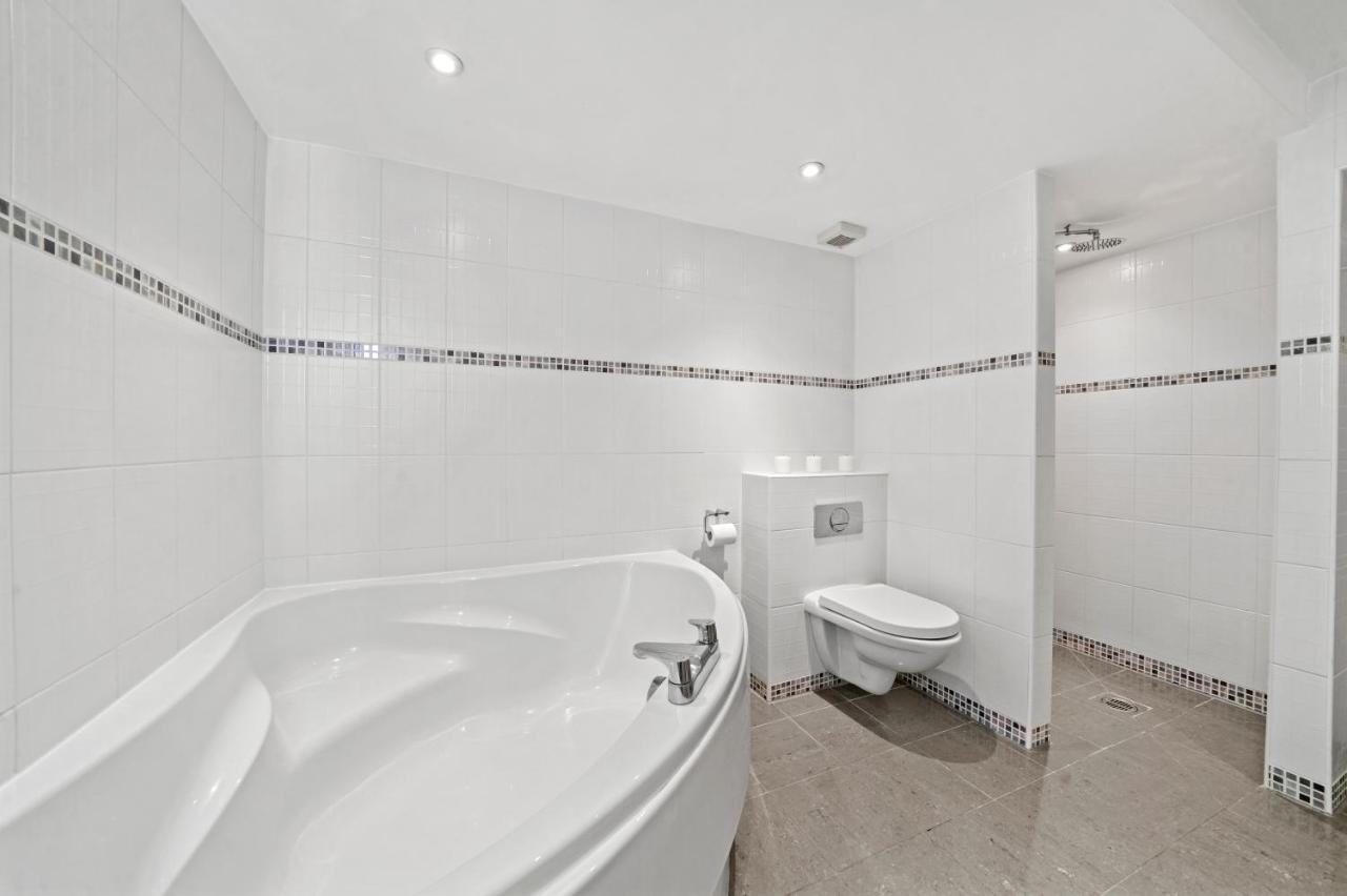 Vikings Duplex Centre With Free Parking *